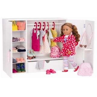 OG Klædeskab i træ