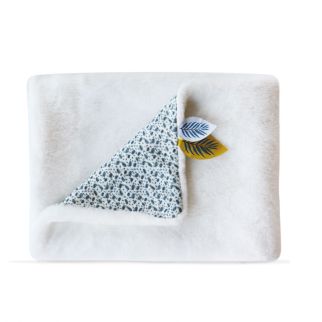 Koalaen Yoca, blødt tæppe hvidt 70 x 100 cm