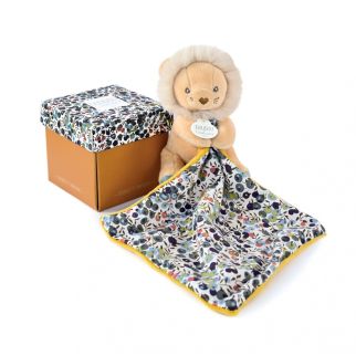 BOH&#039;AIME - Løve m/nusseklud 12 cm (i æske)