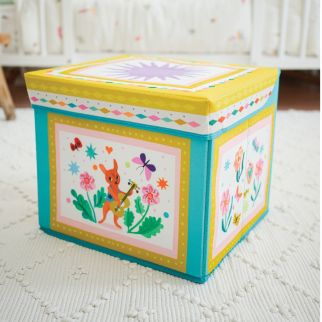 Legetøjskasse/skammel, Campingvogn