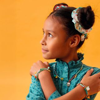 PLUME scrunchies, Rina