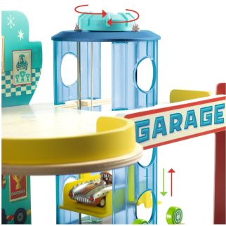 Crazy Motors, Garage