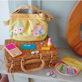 Rolleleg, Håndtaske og tilbehør