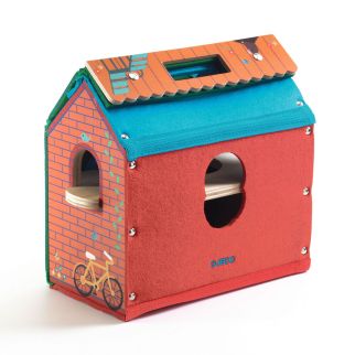 SoftiHouse med figure